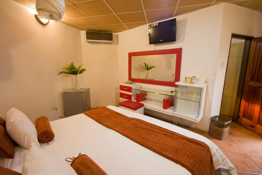 Kaazmein Lodge Livingstone Extérieur photo
