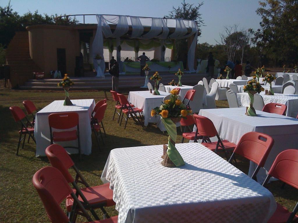 Kaazmein Lodge Livingstone Extérieur photo