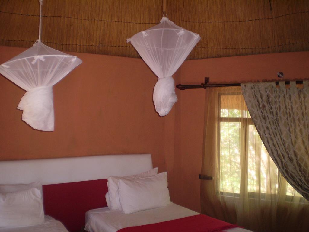 Kaazmein Lodge Livingstone Extérieur photo