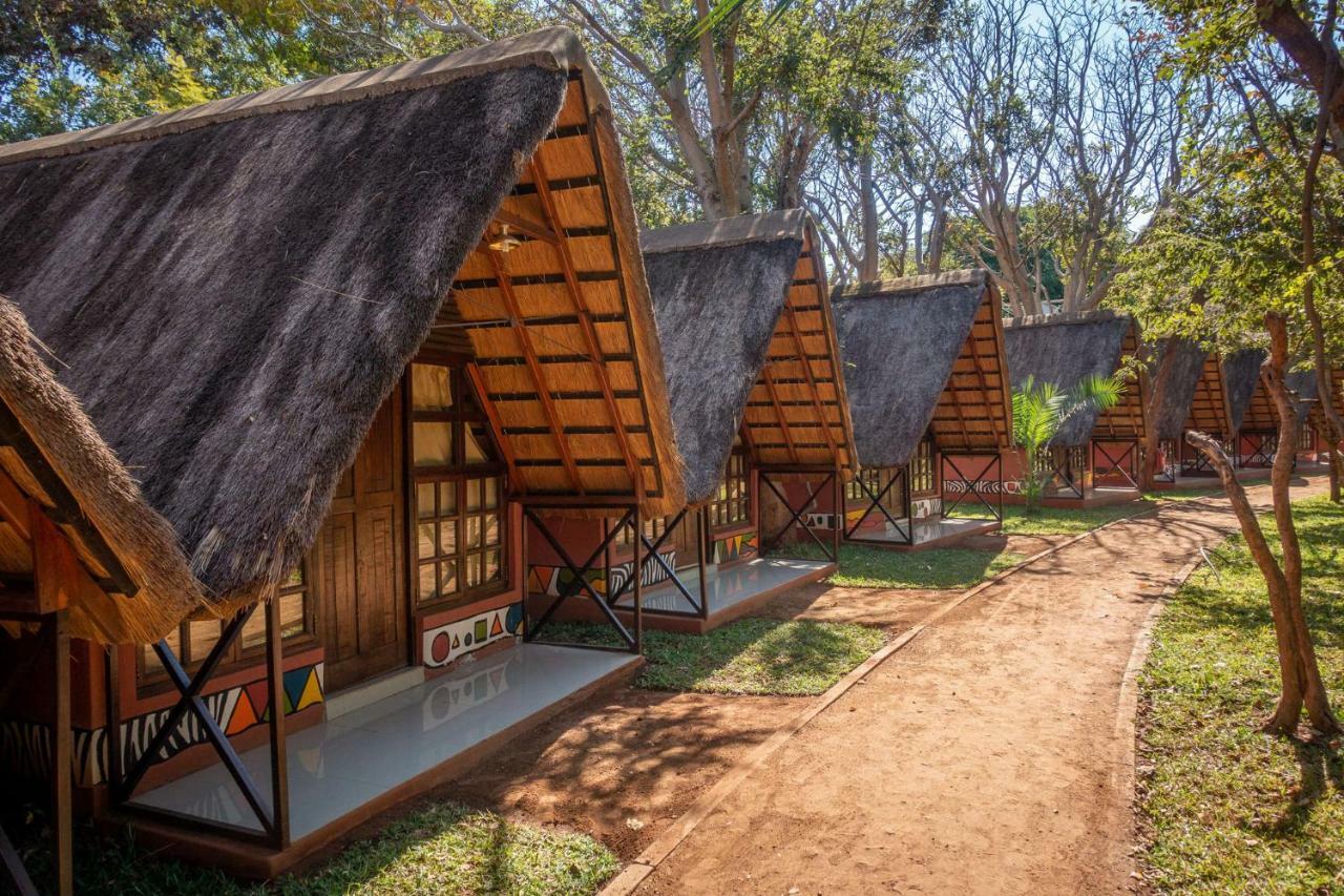 Kaazmein Lodge Livingstone Extérieur photo